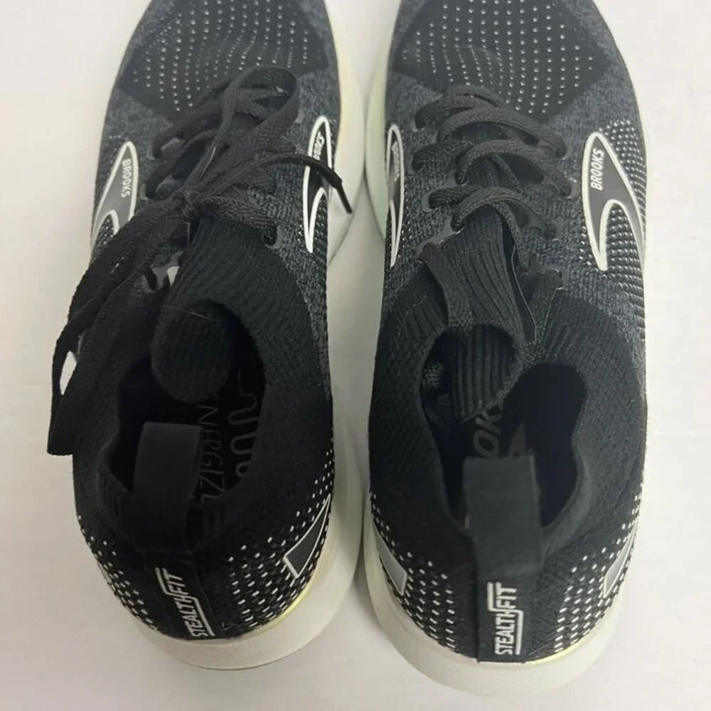 Brooks Womens Levitate Stealthfit 5 Running Shoe Black Size 10.5 M